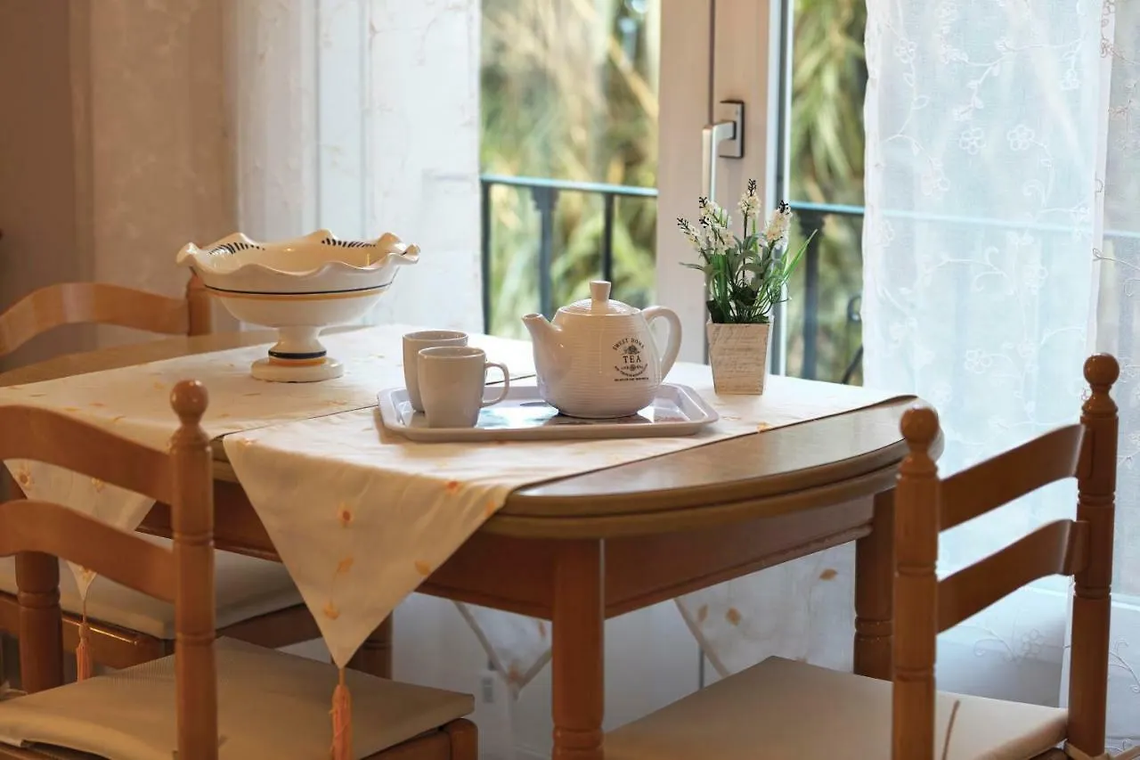 Estepona Seafront Apartment 0*,