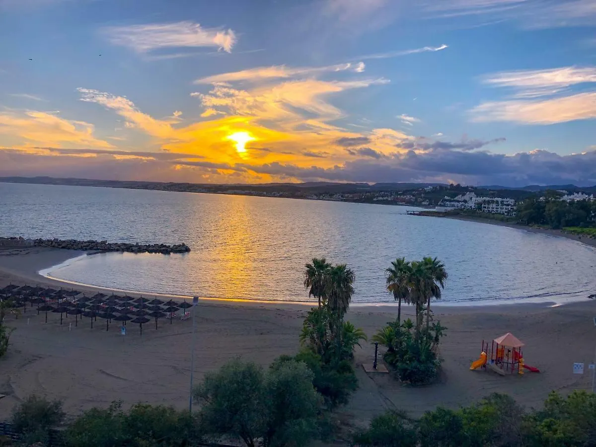 Estepona Seafront Apartment Holiday home