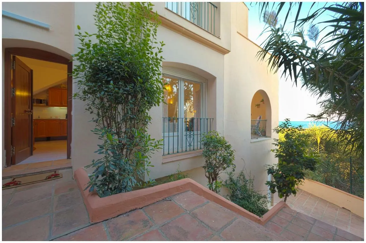 Estepona Seafront Apartment